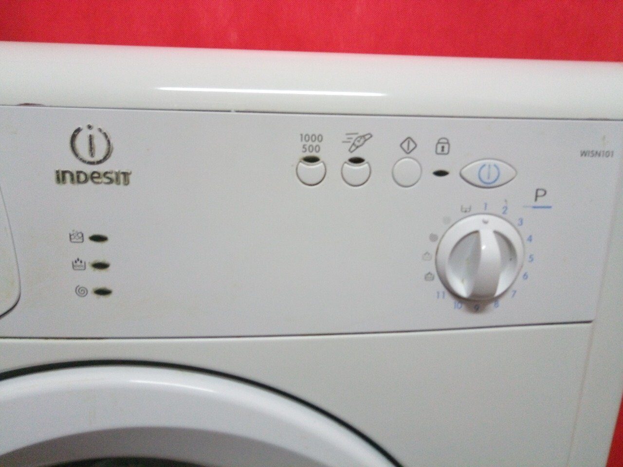 Стиральная машина Indesit WISN 101